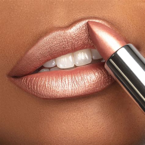 Posh Crème | A Frosted Pale Golden Nude Shimmer Lipstick – Runway Rogue