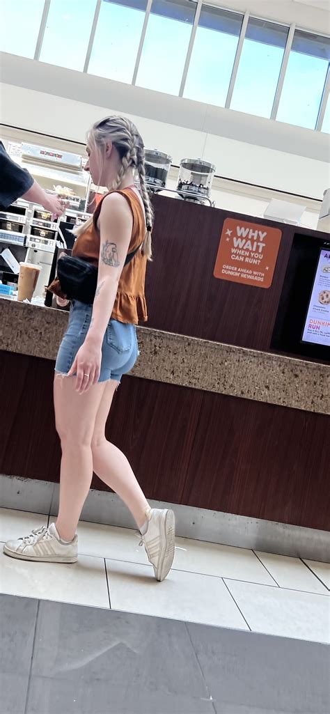 Two blonde pawgs (oc) - Short Shorts & Volleyball - Forum