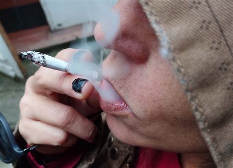 Biobío está dentro del promedio nacional de consumo diario de cigarros