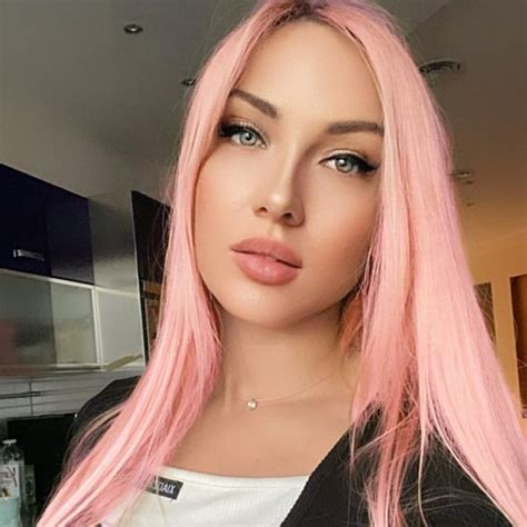 Илга Богачева (@nattybyus) • Threads, Say more