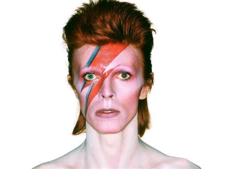 How David Bowie Changed the Way We Look at Beauty | Glamour
