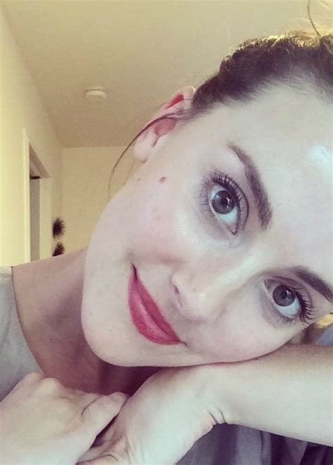 Emma Lahana Height, Weight, Age, Boyfriend, Family, Facts, Biography