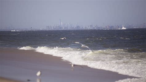 Body recovered at Gunnison Beach, investigation ongoing