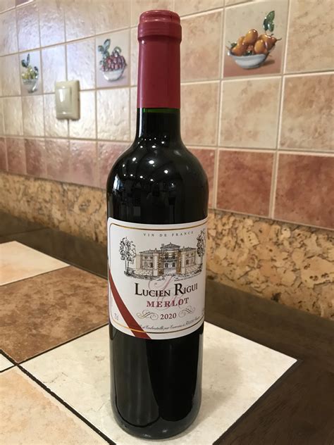 Вино красное сухое Lucien Rigui Merlot | отзывы