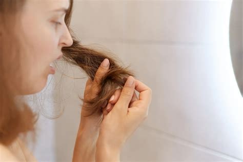 Como Tratar O Cabelo Ressecado - Cabelo ressecado: 5 dicas para tratar de forma simples!