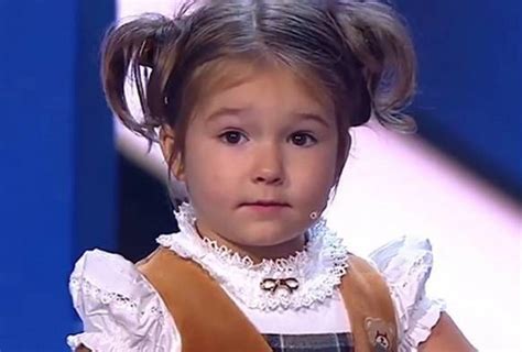 4-year-old Russian girl speaks 7 languages | Hatke News | Inshorts