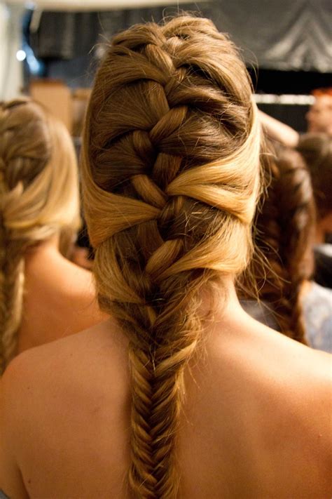 French braids hairstyles are making a comeback on the runway 4