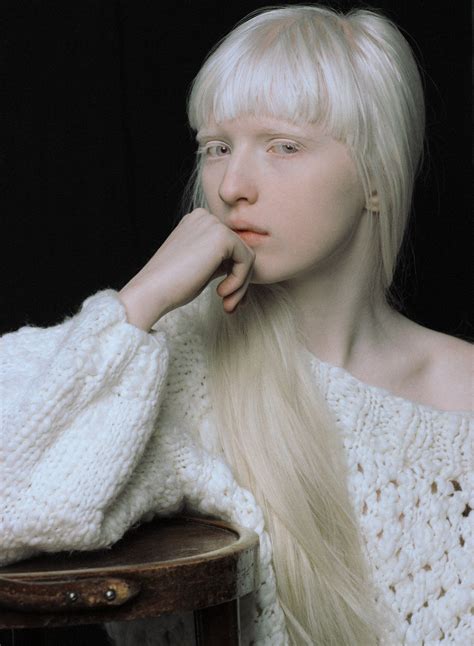58 albino people who’ll mesmerize you with their otherworldly beauty