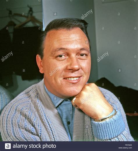 MATT MONRO (1930-1985) English pop singer about 1968 Stock Photo - Alamy