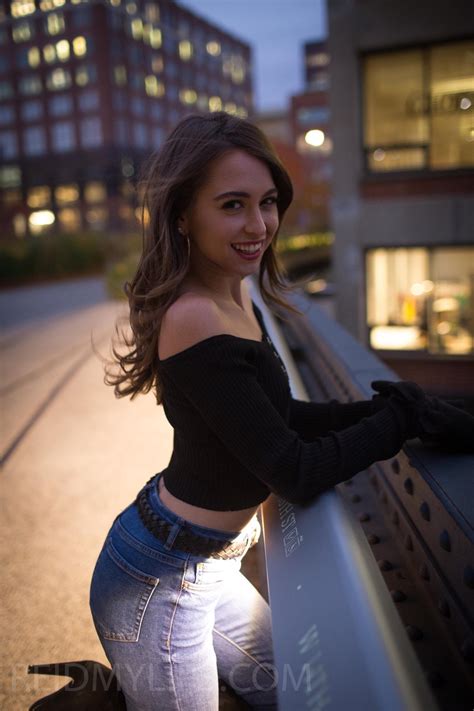 Riley Reid : r/ClassyPornstars