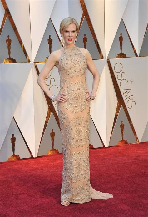 “Nicole Kidman’s Stunning Statement: Elegance and Seduction Redefined