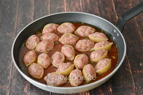 Макароны-ракушки с фаршем на сковороде — рецепт с фото пошагово