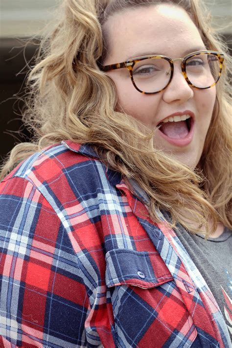 Fat Girl Grunge - Fatgirlflow.com