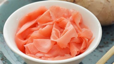 Зачем имбирь к суши, почему имбирь для суши розовый | Online-Sushi