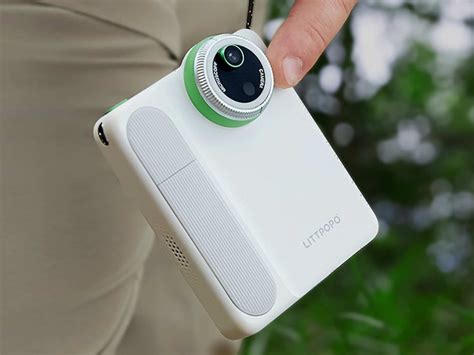 MicroCam X1: Compact 4K camera with 400x microscope now orderable