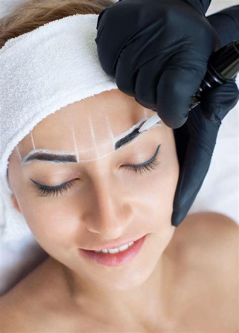 Microblading des Sourcils - CLINIQUE MÉDICO ESTHÉTIQUE MK