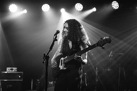 Tal Wilkenfeld Releases New Video For “Killing Me” (Watch) - Bass Magazine