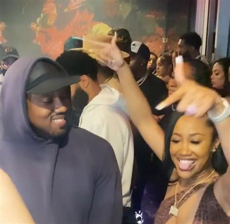 Kanye West og Instagram-modellen Yasmine Lopez feirer J Mulan