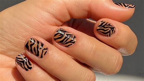 Ideas de uñas para graduaciones 2024: los MEJORES diseños | Vogue