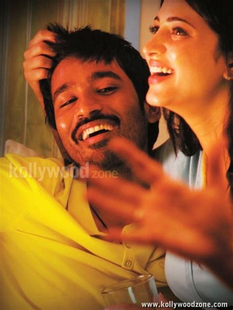 3 Movie Gallery - Dhanush Shruti Hassan 3 Moonu Movie Stills 02