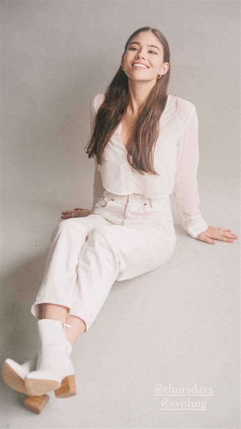 Abigail Canelle 04/22/2022 • CelebMafia