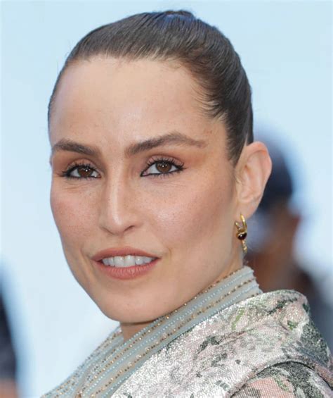 La transformation éblouissante du sourire de Noomi Rapace | Lema Dental