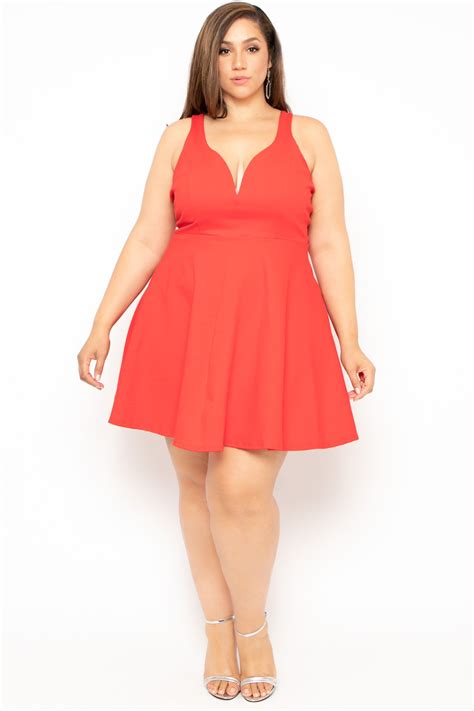 PLUS SIZE DUAL-STRAP FLARE DRESS - RED | Plus size outfits, Curvy women