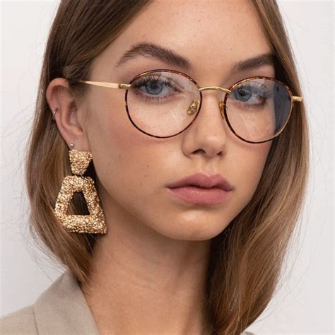 Hoffman Oval Optical Frame in Tortoiseshell | Montature per occhiali ...