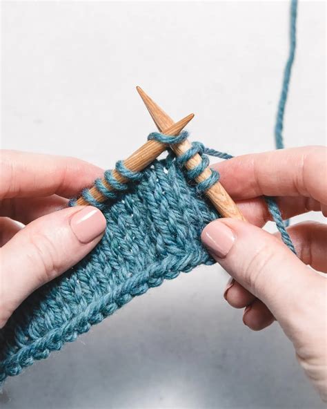 How to Knit Stockinette Stitch for Beginners - Sarah Maker