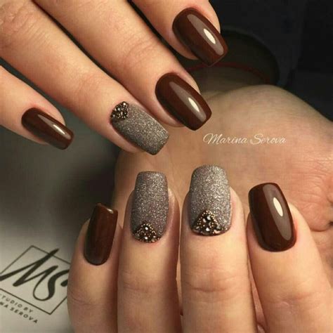 Fashion Trends : Маникюр в коричневом цвете