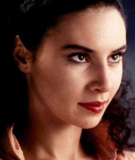 Laura del Sol – Movies, Bio and Lists on MUBI