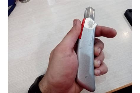 Нож в металлическом корпусе 18 мм Vira Auto-lock 831309 - выгодная цена ...