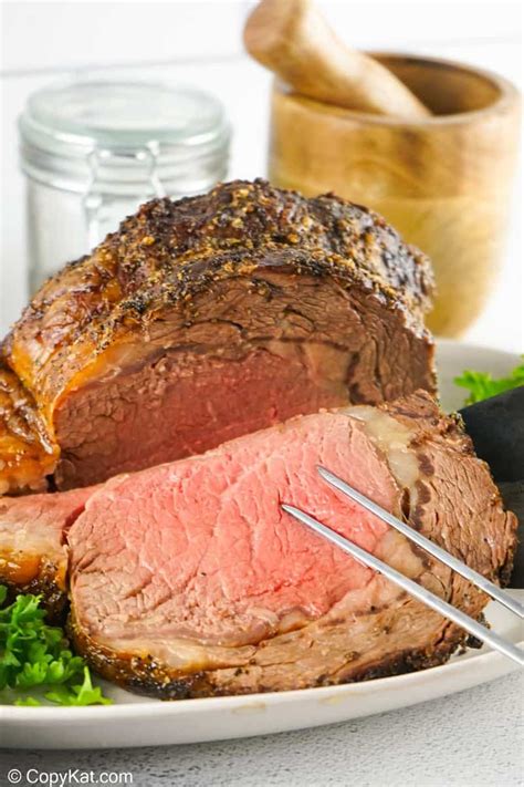 how to cook a ribeye roast in a roaster oven