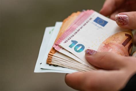 Kurs euro prognozy na najbliższe dni: prognozy EUR/PLN od mBanku ...