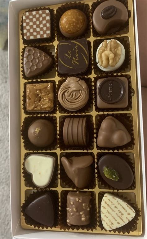 LÄDERACH CHOCOLATIER SUISSE - 84 Photos & 66 Reviews - Bahnhofstrasse ...