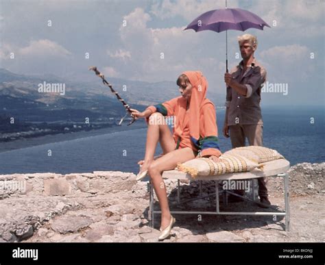 MODESTY BLAISE (1966) MONICA VITTI MDBL 007 Stock Photo: 29191194 - Alamy