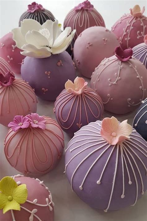 Mini Dessert Wedding Ideas | Mini desserts, Wedding desserts, Cake pop ...