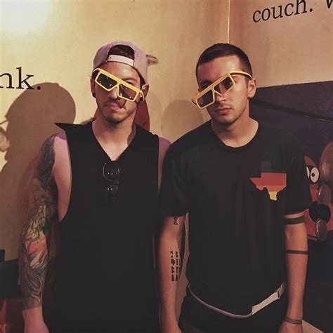 Pin de * ⋆ ˚｡⋆୨୧˚ ava ˚୨୧⋆｡˚ ⋆ em TWENTY ØNE PILØTS ⊬ | Musica ...