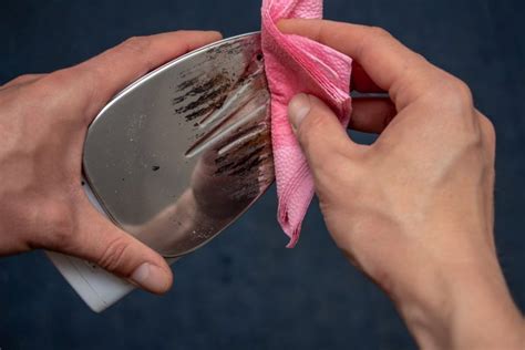 Чистка утюга от накипи и нагара разными методами