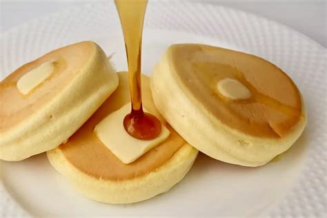 Fluffy Japanese Pancakes - Recipe | Bonapeti.com