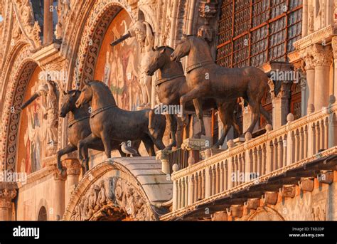 bronze horses of saint mark, Basilica San Marco, St Mark's Square ...