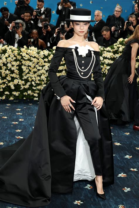 Best 12 See Every Look from the Met Gala 2025 Red Carpet – Artofit