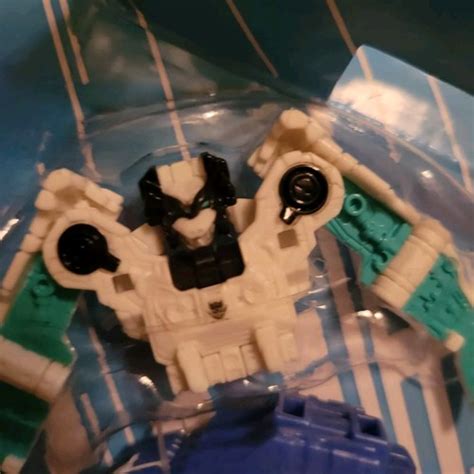transformers legacy united star raiders nightstrike action figure