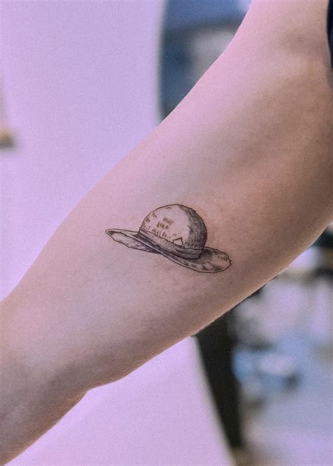 Luffy strawhat tattoo I recently did : r/OnePiece