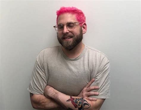 Really loving his pink hair. : r/FrankOcean