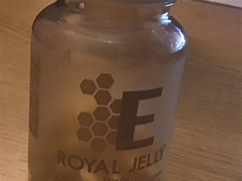 Irl royal jelly : r/BeeSwarmSimulator
