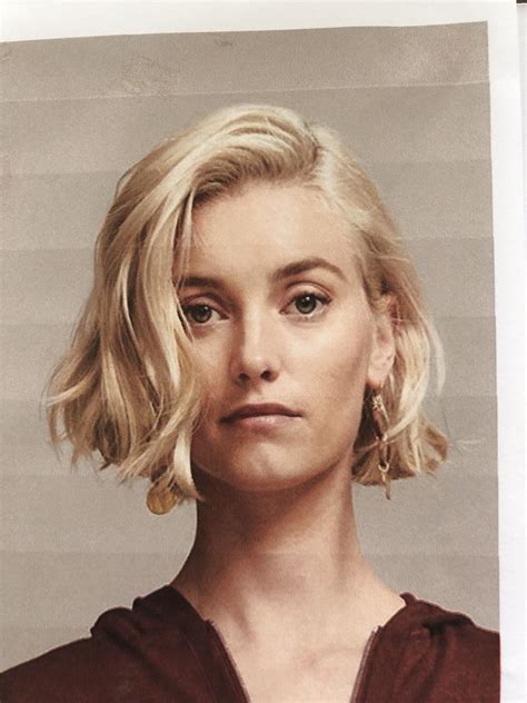 Top professionals explain why hair styles older women choose matter 34