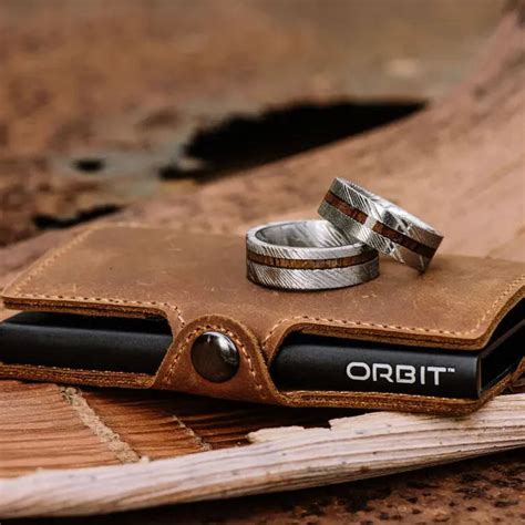 Damascus + Wallets – Where Style Meets Durability