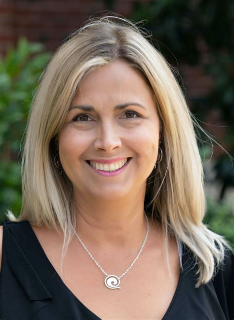 Stephanie Cohen - Skin by Steph - Esthetician – YOUR SALON STUDIO