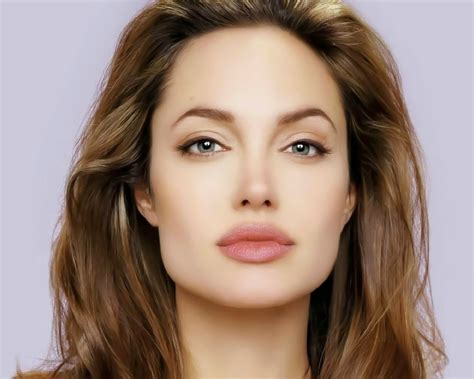 How To Make Big Nose Look Smaller ~ Total Stylish